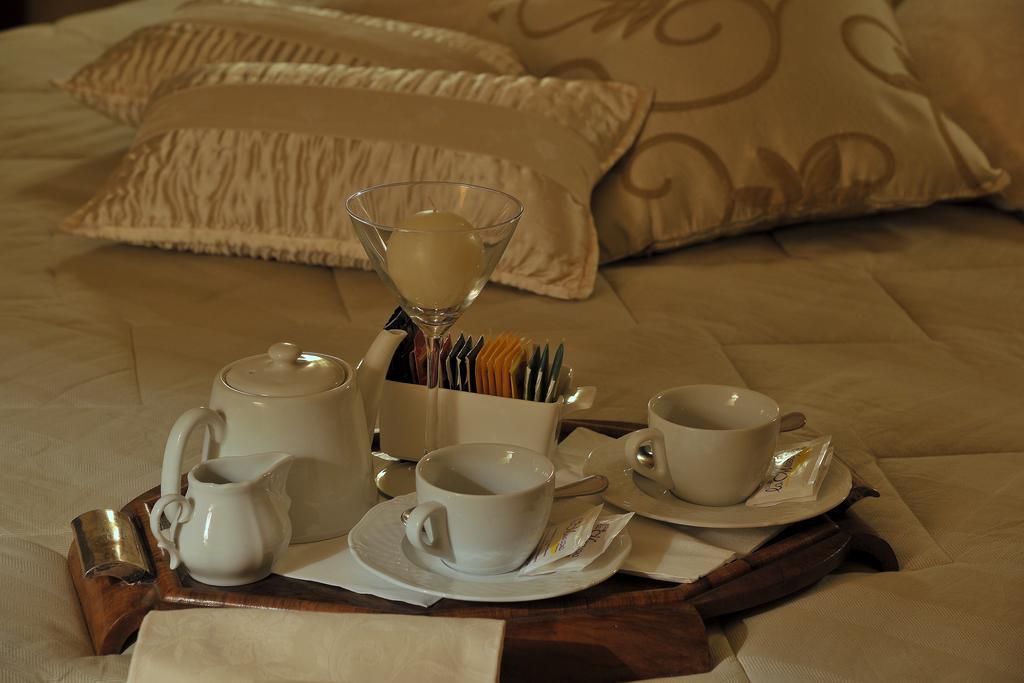 Hotel Parco Castelvetro Piacentino Номер фото